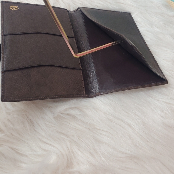 ❌❌SOLD❌❌ RARE Gucci passport wallet - Picture 8 of 8